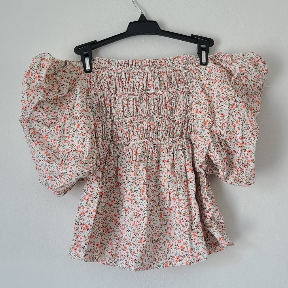 Love Notes off shoulder puffy sleeve top